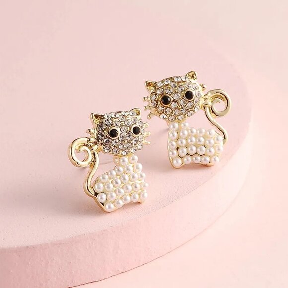3/$35 Gold Cat Stud Earrings Pearl & Rhinestone Kitty Cute Animal Jewelry - Picture 1 of 6